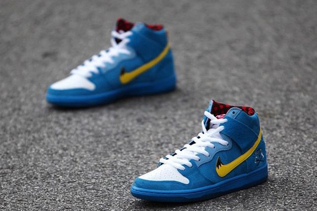 靴 NIKE SB DUNK HIGH \"FAMILIA BLUE OX\" Familia's 'BlueOx' Nike SB Collaboration Is No Myth