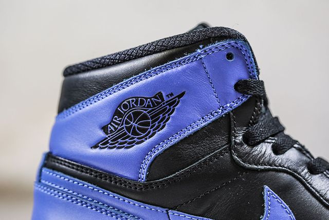 difference between sb dunk and jordan 1