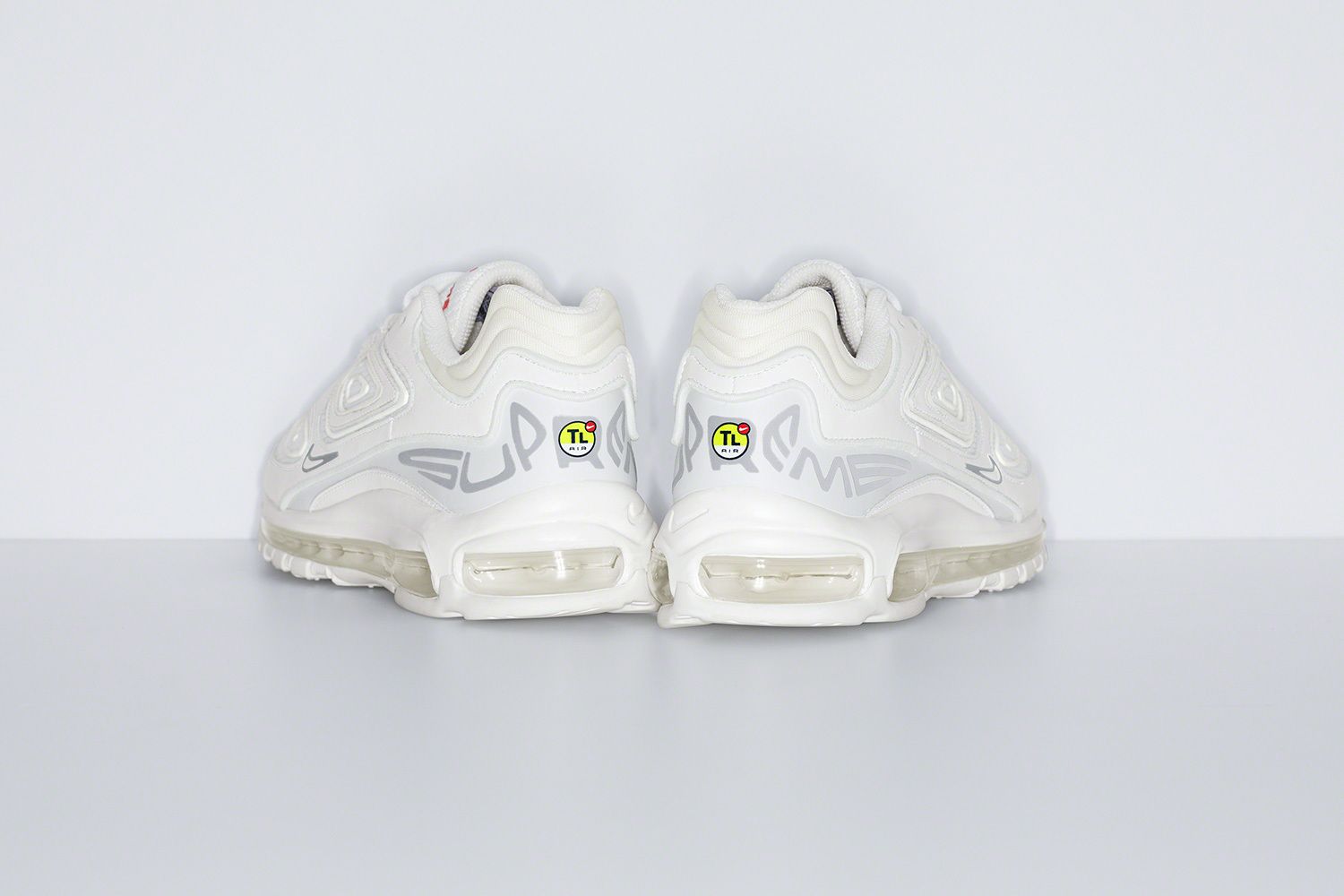 white air max supreme