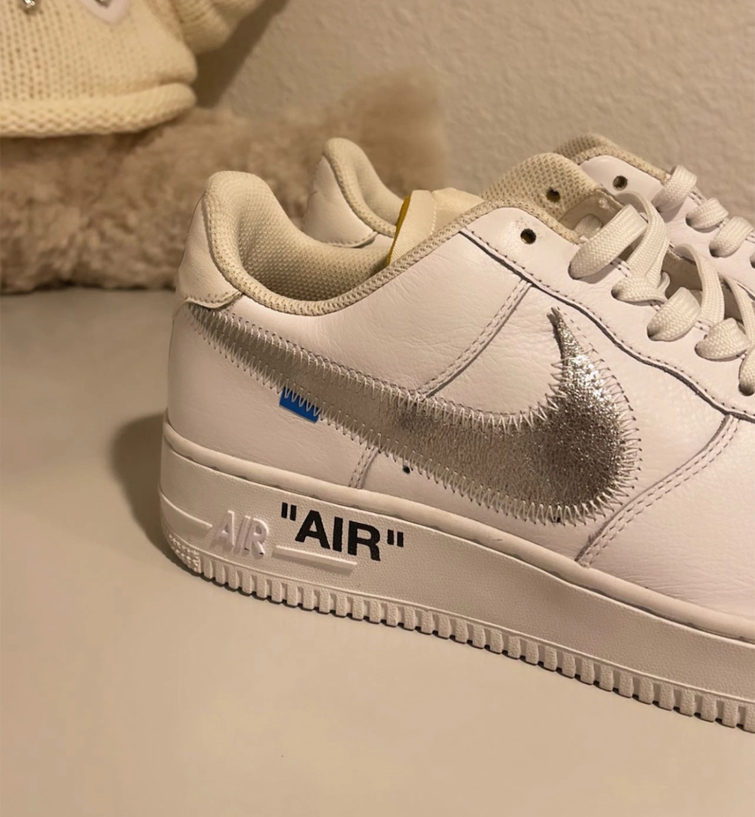 Off-White Nike Air Force 1 Sample