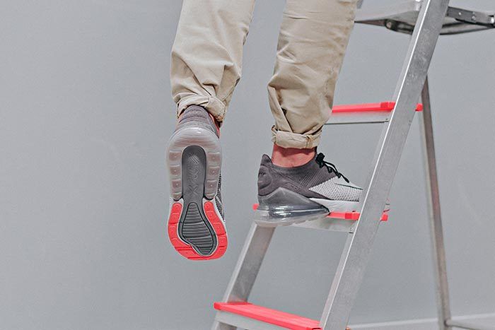 spek mogelijkheid Fitness Nike's Air Max 270 Flyknit Gets 50 Shades of Grey - Sneaker Freaker