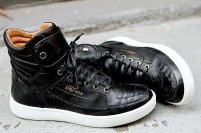 Alexander Mcqueen Black Leather Sneakers 1