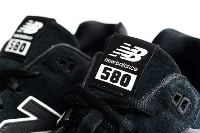 New Balance Mrt580 Black1