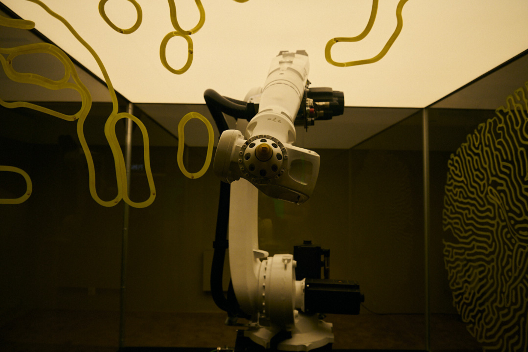 a robot arm at the paris puma exhibit