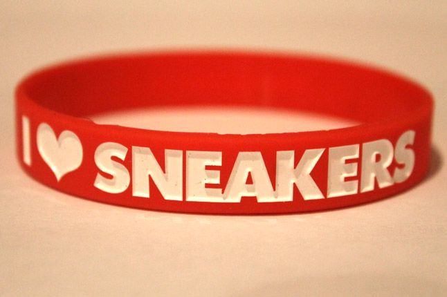 Sneakertube Red Wristband I Love Sneakers 1