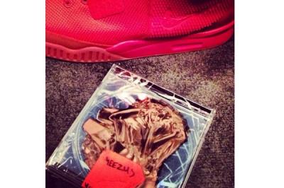 Kanye West Yeezy 2 Nike Red October 4