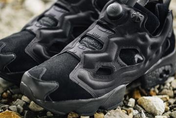 reebok insta pump triple black