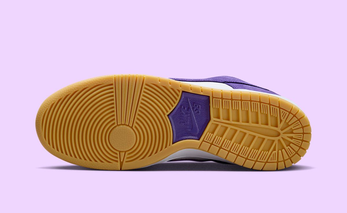 sb dunk court purple release date