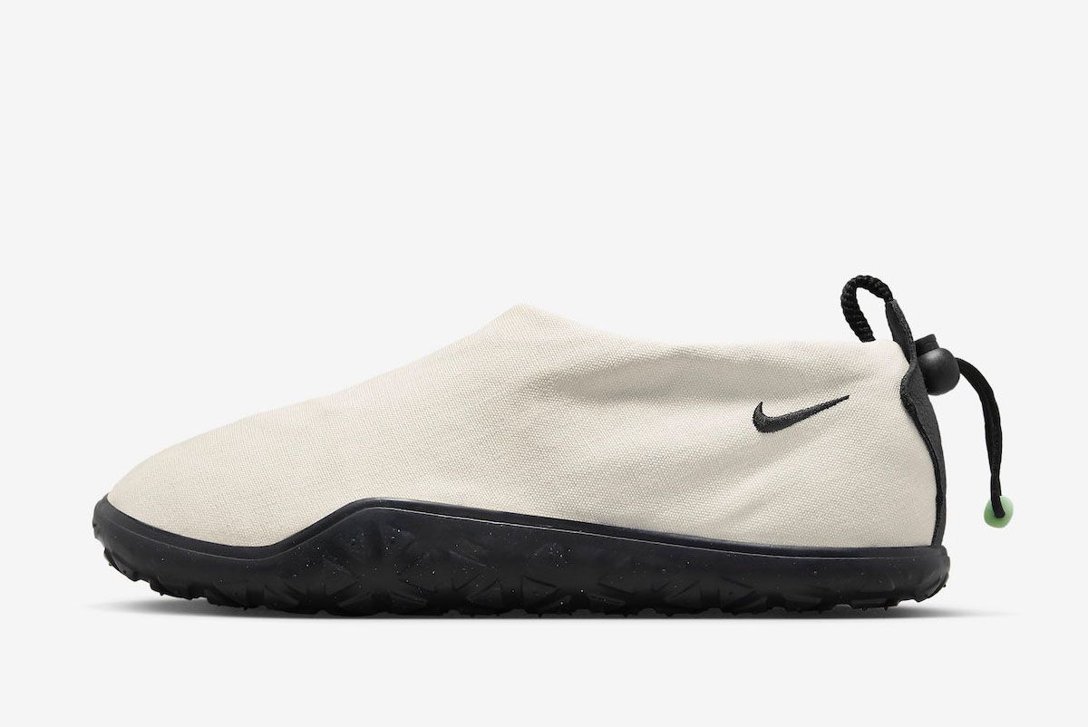 Nike Air Moc スニーカー 靴 メンズ 買い得