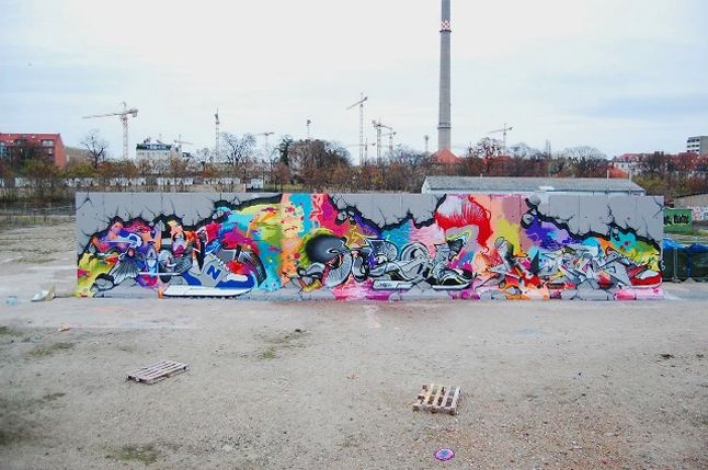 Overkill Berlin Wall Complete 2 1