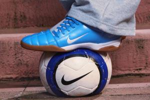 Bullseyes and Ballistics: The Unhinged Legacy of Nike’s Total 90
