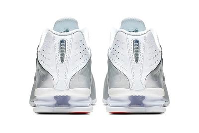 Nike Shox R4 White Metallic Silver Bright Crimson Metallic Silver Heel Shot 2