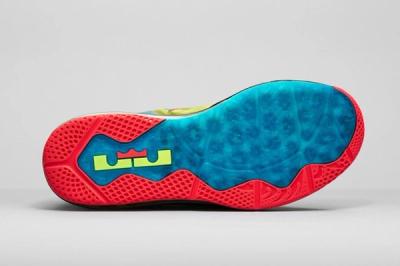 Nike Le Bron 11 Low Se Multicolor 01