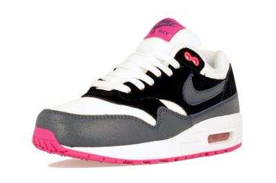 Nike Am1 Wmns Fall Overkill Delivery 9