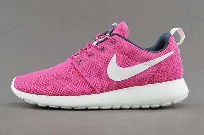 Nike Wmns Roshe Run Cotton Candy 5