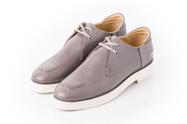 380G Carin Wester Grey Leather Angle 1