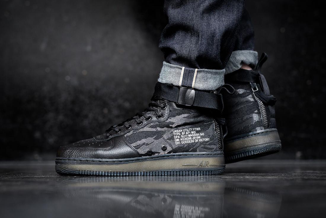 Nike SF Air Force 1 Mid (Black) - Releases