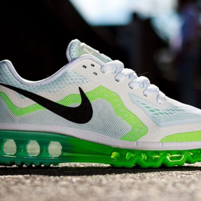 lecho ponerse nervioso necesario Nike Wmns Air Max 2014 (White/ Green) - Sneaker Freaker