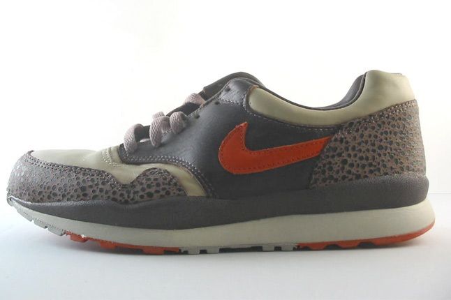 nike air safari cream