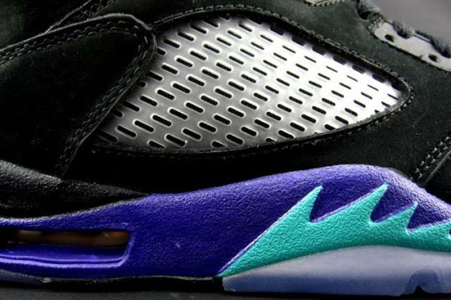 Air Jordan V Black Grape Midfoot Detail 1