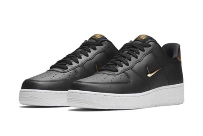 Nike's Air Force 1 Gets Bejeweled - Sneaker Freaker