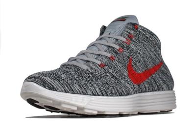 Nike Flyknit Chukka Wlfgry Red Front Quarter 1