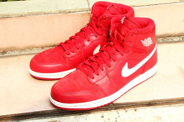 Air Jordan 1 High OG (Gym Red) - Sneaker Freaker