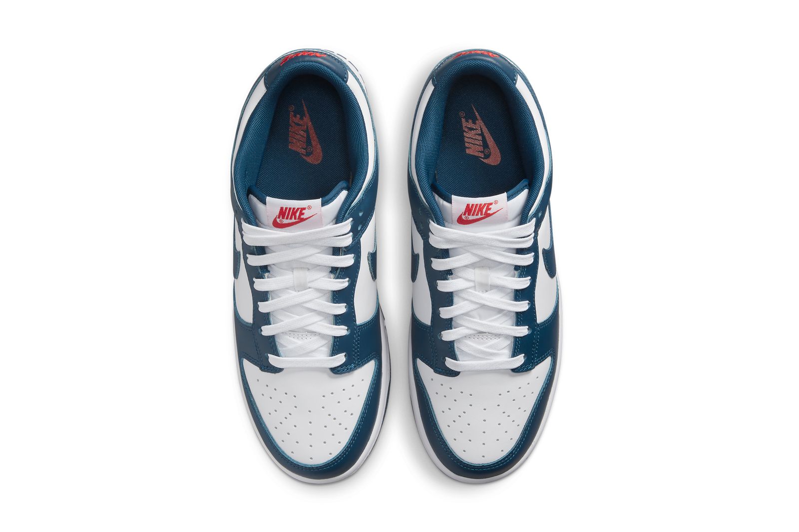 dunk low sneaker nike