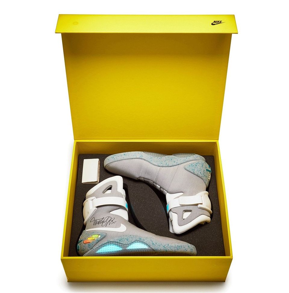 nike air mag michael j fox