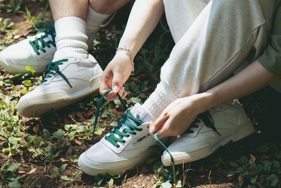 Reebok SNOOPY スニーカー PEANUTS × Reebok Club C 85 Vintage “Snoopy”が国内9月15日より