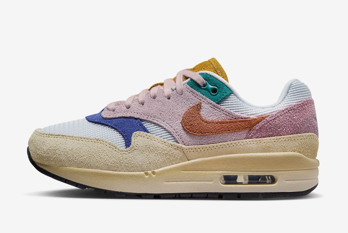 Official Images Surface of the Nike Air Max 1 'Dark Teal Green' - Sneaker  Freaker