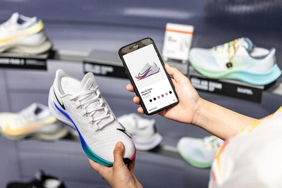 nike app and shoe 