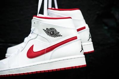 Air Jordan 1 Mid White Gym Red 4