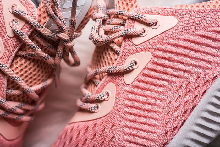 Adidas orders alphabounce righe rosa