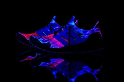 Nice Kicks Adidas Ultra Boost Woodstock Tie Dye Fu9164 Glow In The Dark Lateral Side Shot
