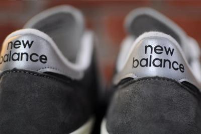 New Balance Silver Heel Tab 1