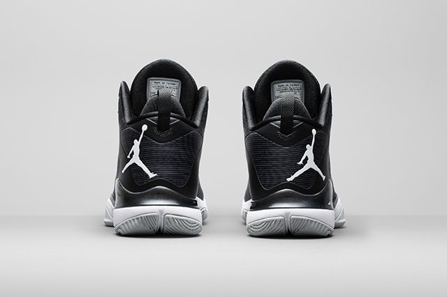 First Look Jordan Super Fly 3 15