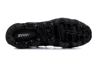 vapormax 2.0 crimson pulse