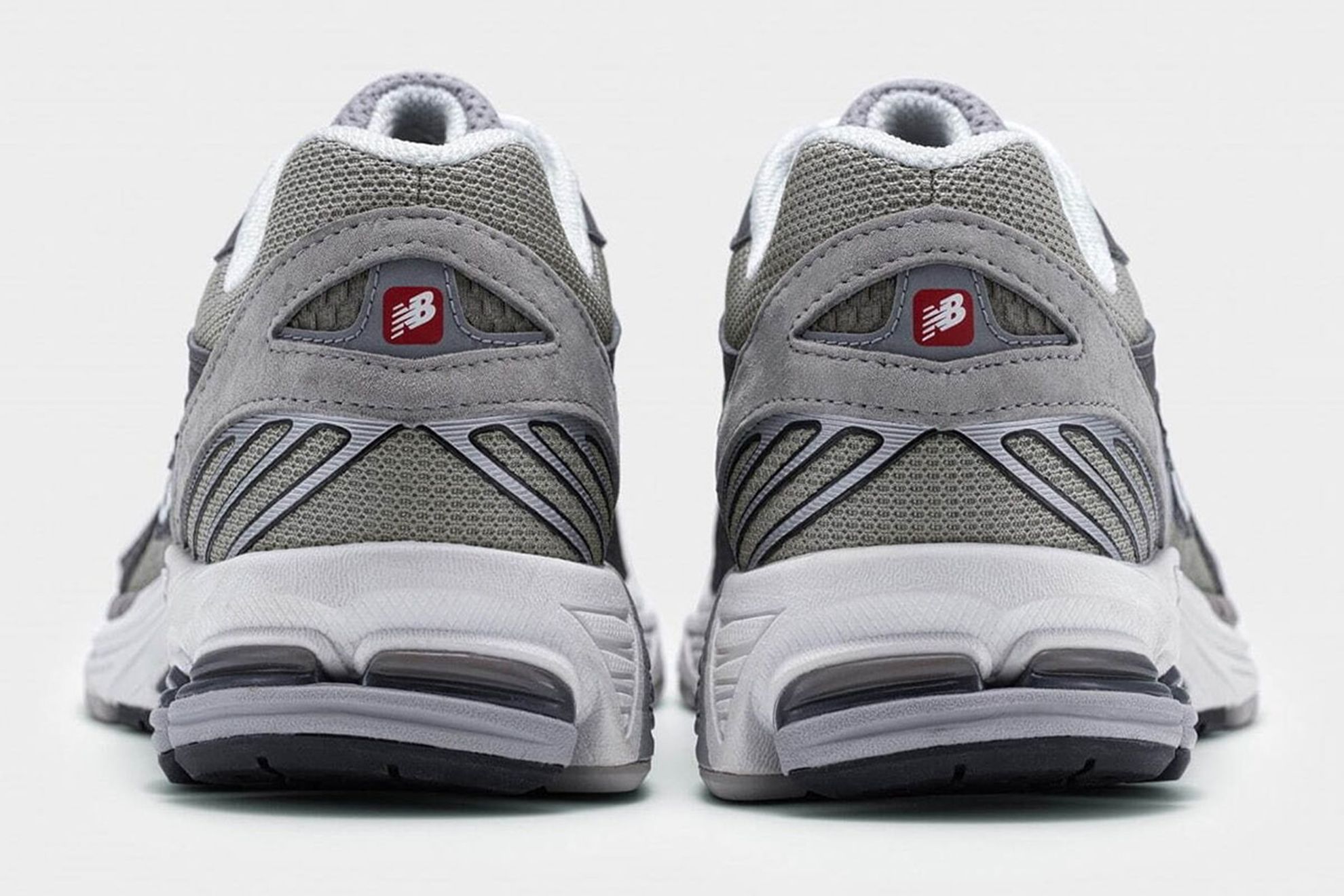 The Comme des Garçons HOMME x New Balance 860v2 Is Here - Releases