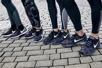 Nike Lugraphysis Rostarr Pack