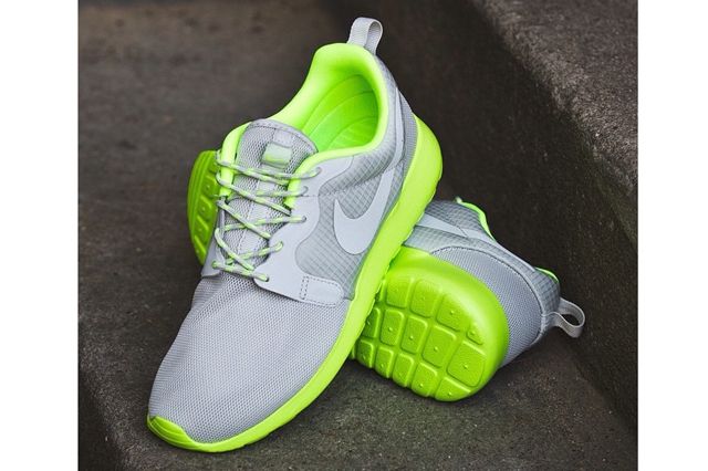 nike roshe hyperfuse grey