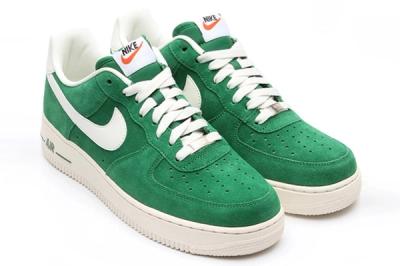 Nike Air Force 1 Low Suede Green Angle 1