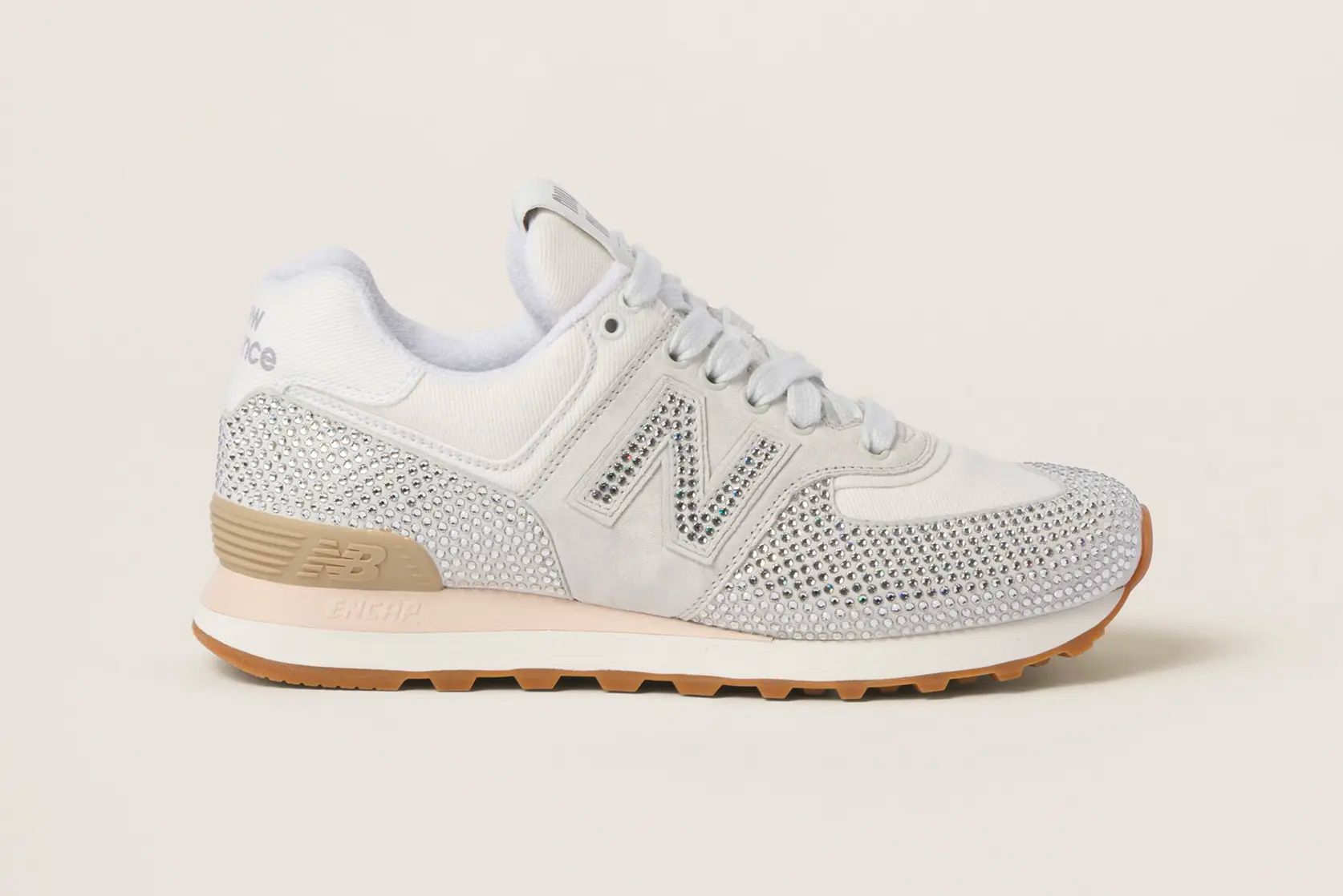 Hinh anh 19: Sneaker thanh lich cho dam cuoi: Tu Converse dinh pha le den Off-White x Air Jordan 4