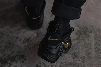 Nike Foamposite Black Gold 2