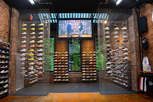 sneaker stores like flight club