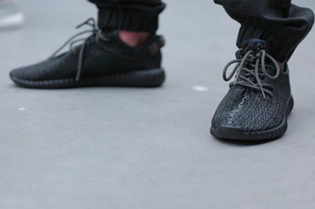 Kanye west x adidas yeezy 350 boost low black online