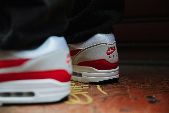 air max 1 red on feet