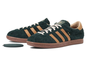 Billy's x size? x adidas Tobacco