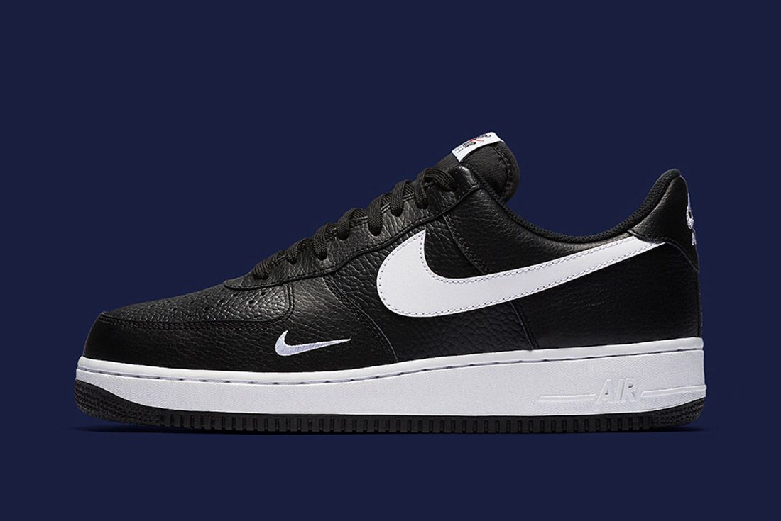 Nike Air Force 1 Mini Swoosh 11