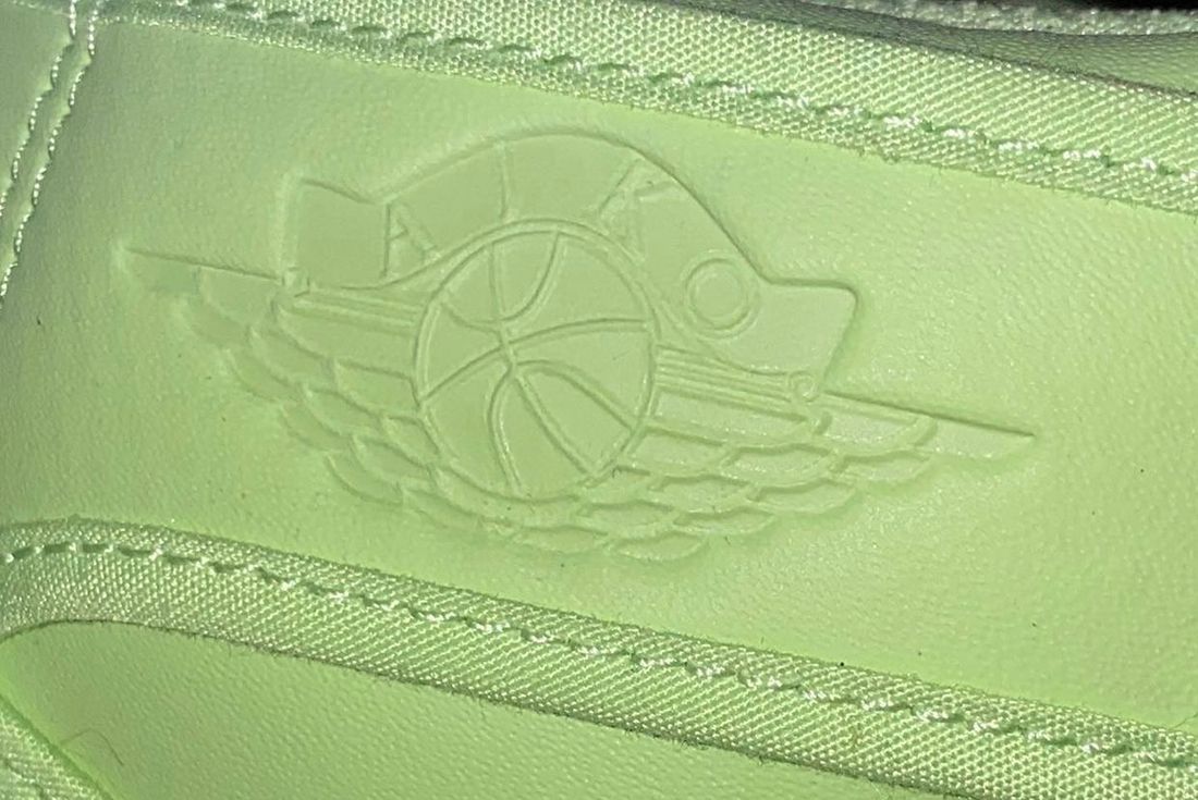 Closer Look: Billie Eilish x Air Jordan 1 KO In-Hand Shots - Industry News